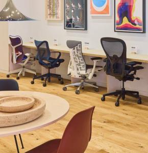 Шоурум кресел Herman Miller в Санкт-Петербурге